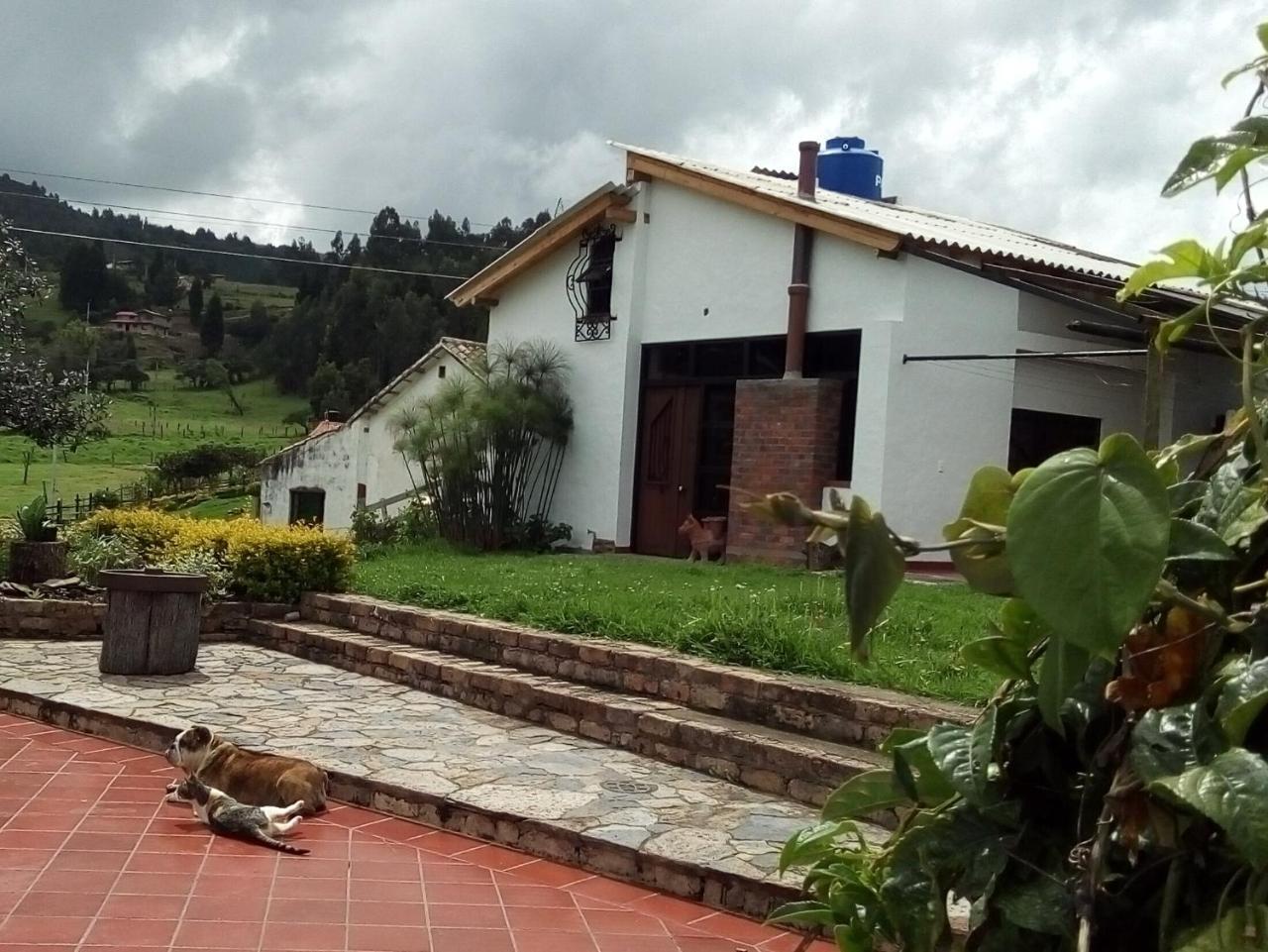 Cabañas&Glamping ILLARI Boutique Paipa Exterior foto